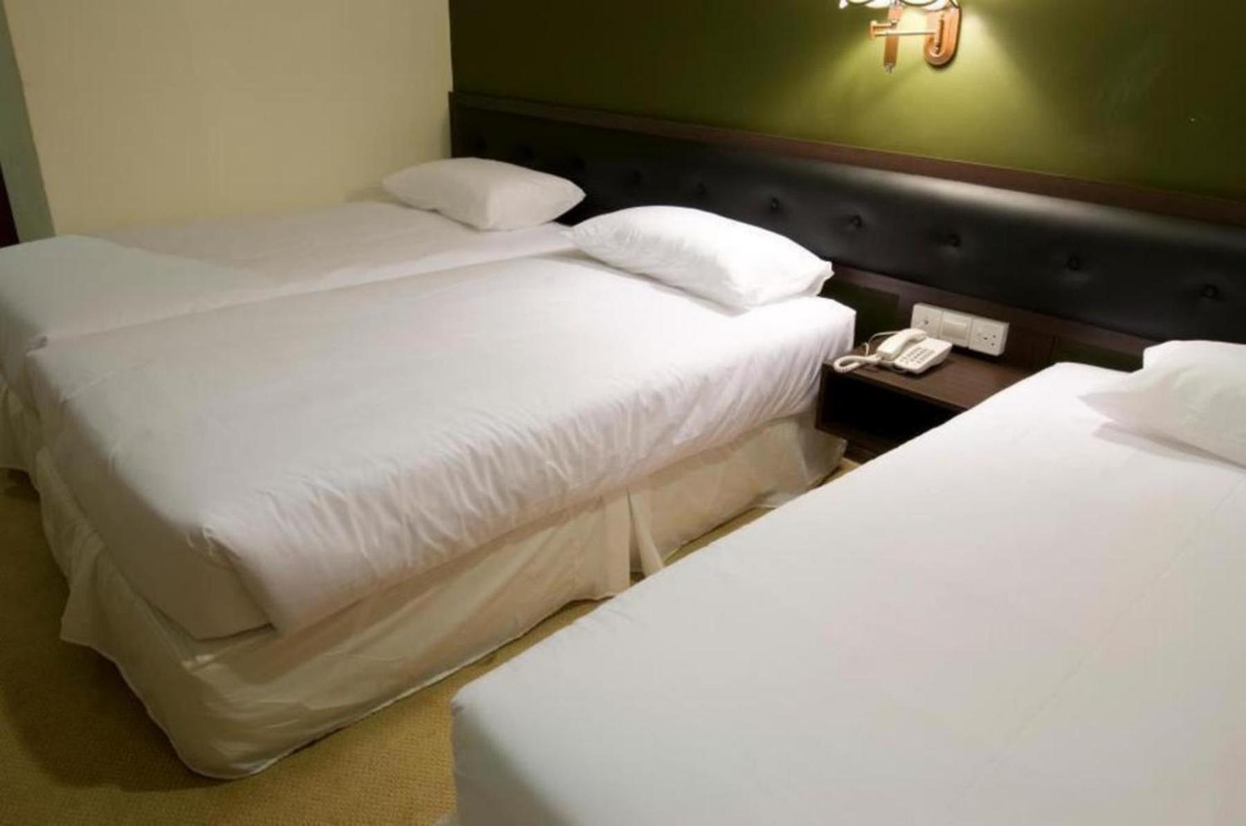 Syaz Meridien Hotel Malacca Екстер'єр фото