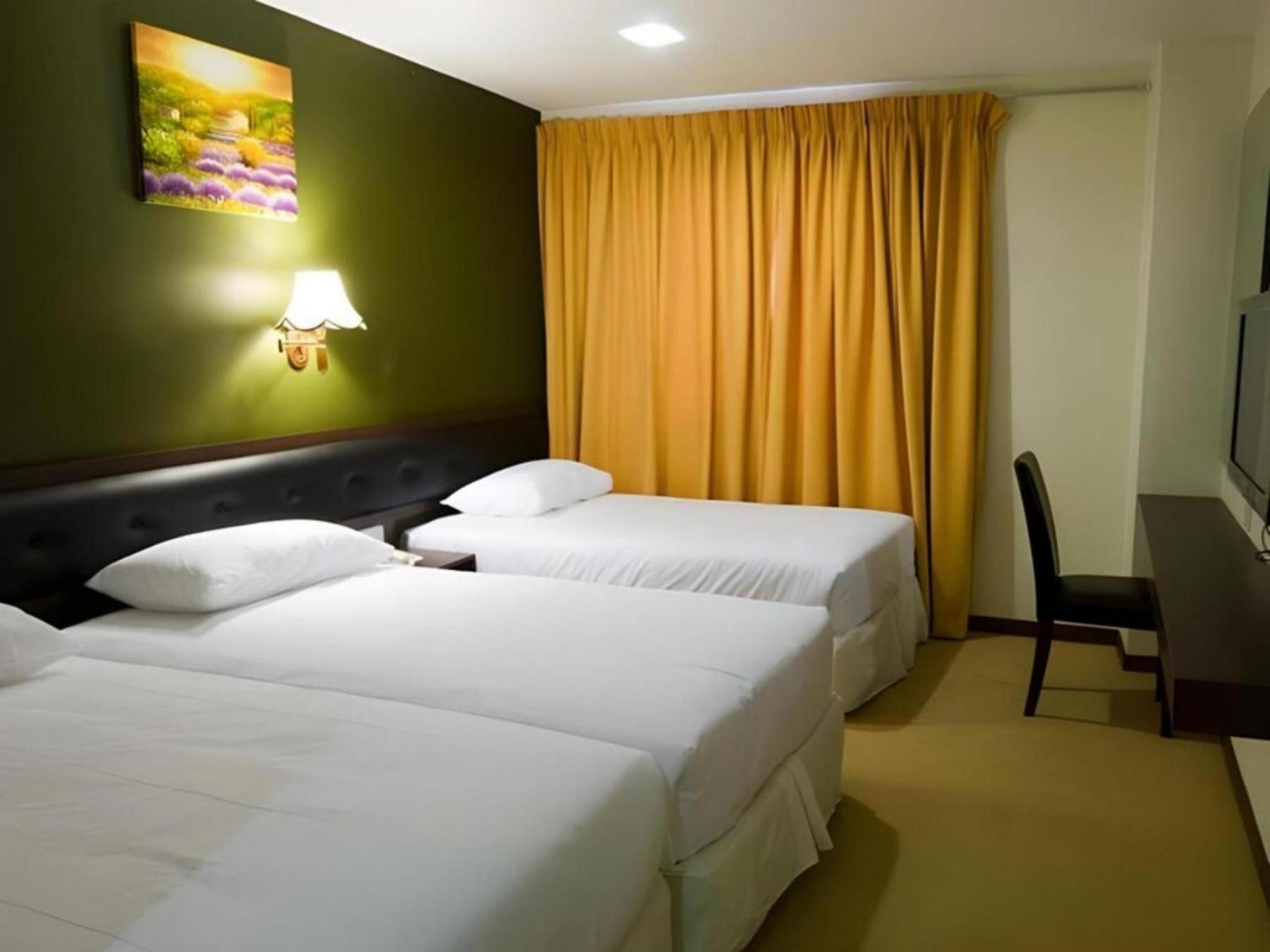 Syaz Meridien Hotel Malacca Екстер'єр фото