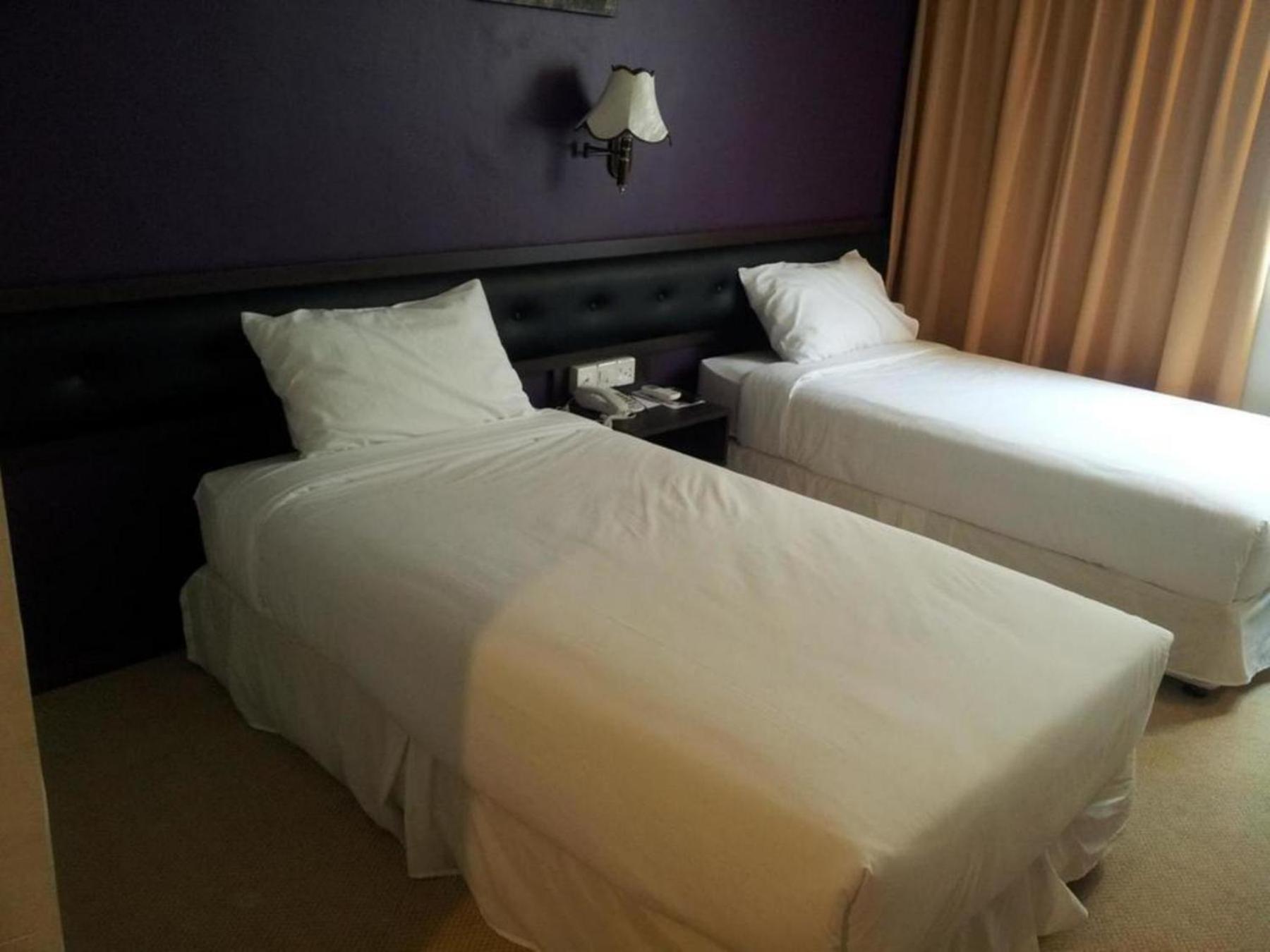 Syaz Meridien Hotel Malacca Екстер'єр фото