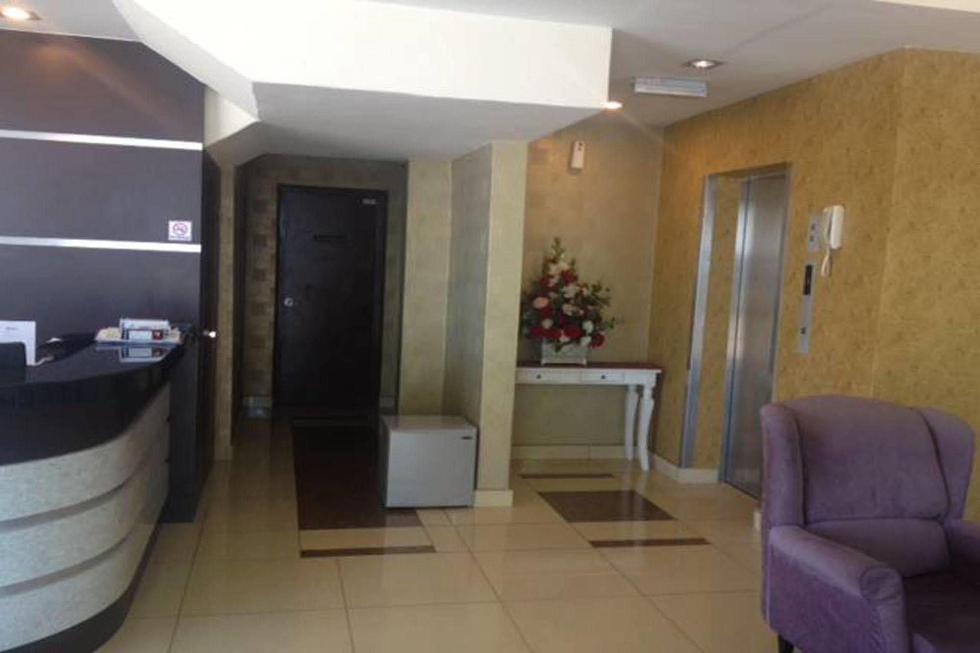Syaz Meridien Hotel Malacca Екстер'єр фото